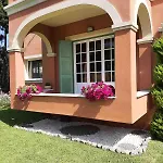 Armonia House Village *