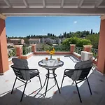 Armonia House Village